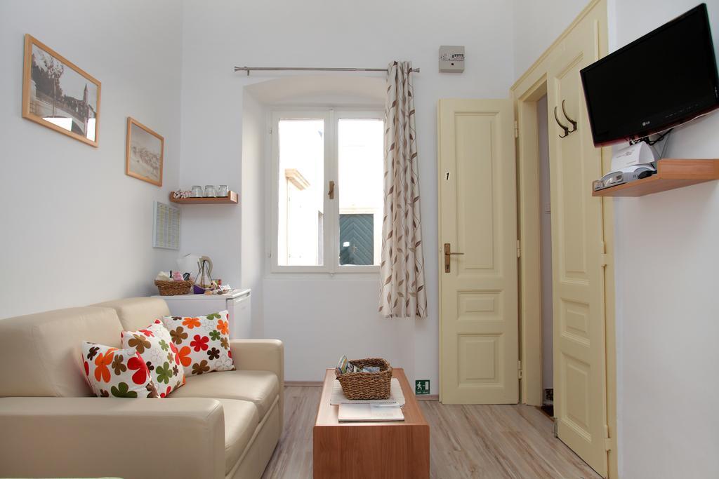 Room Mira Trogir Luaran gambar